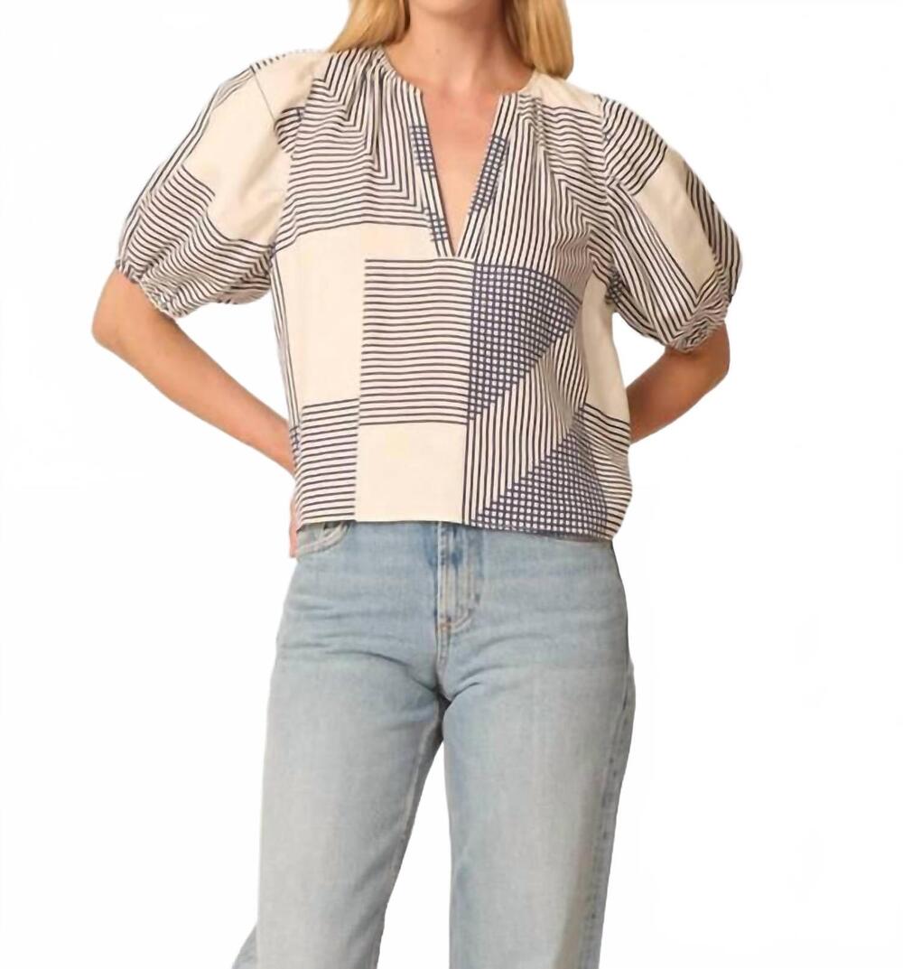 NEW GILNER FARRAR callie blouse in navy white geo print